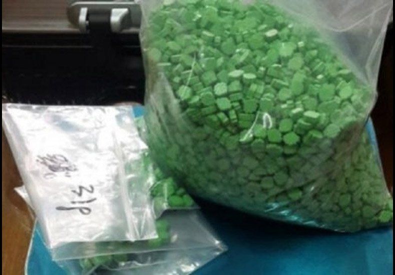 Detuvieron a otro extranjero mientras viajaba a la Argentina con 15 mil pastillas de droga
