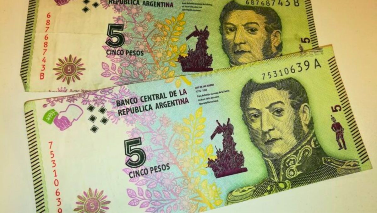 El afortunado que tenga un billete de 5 pesos en casa