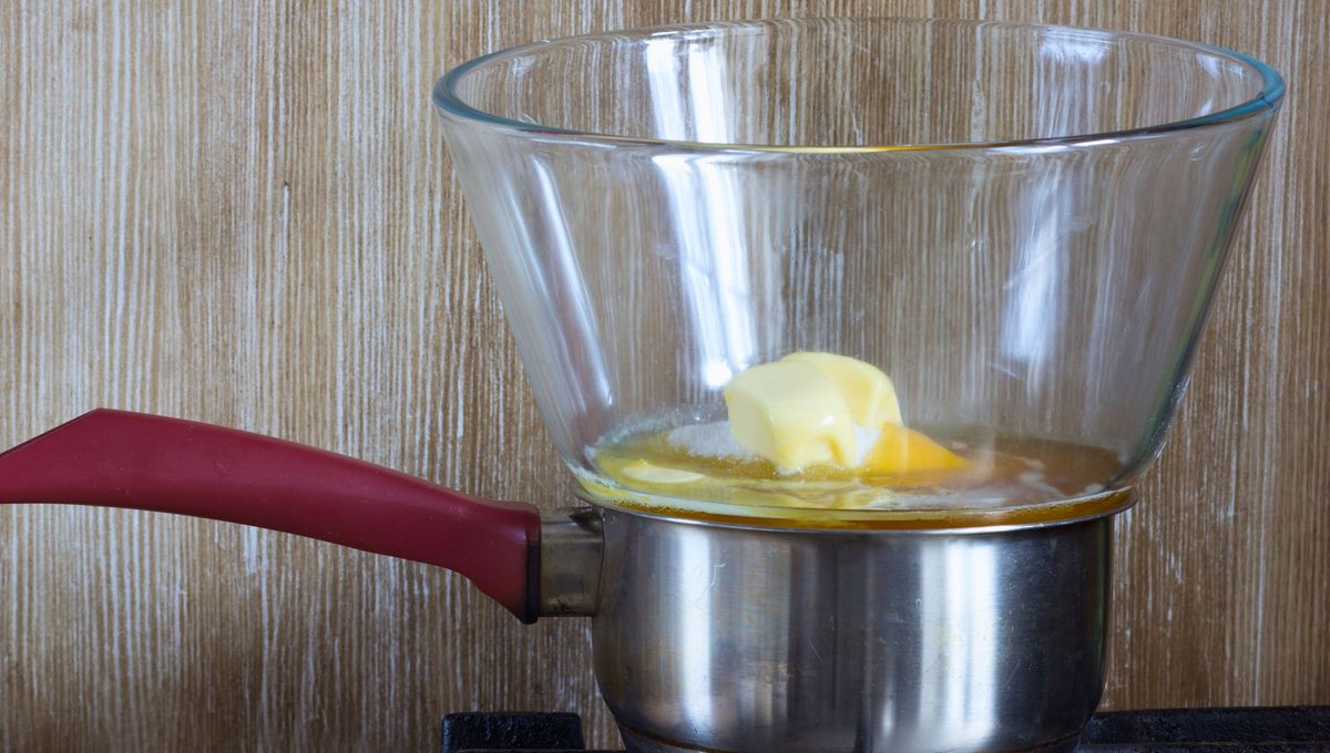 El baño María permite cocinar y derretir ingredientes sin quemarlos. El baño María permite cocinar y derretir ingredientes sin quemarlos. 