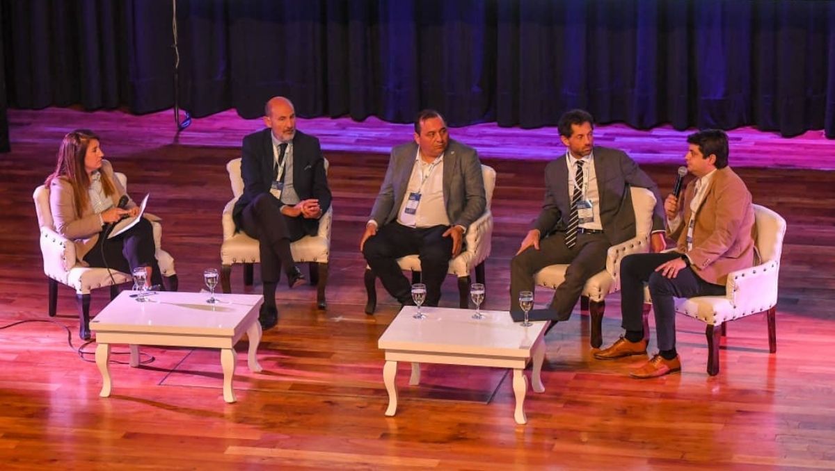 El ministro Rodolfo Vargas Arizu fue uno de los que abrieron las actividades en la Expo Foro Industrial 2025. El ministro Rodolfo Vargas Arizu fue uno de los que abrieron las actividades en la Expo Foro Industrial 2025.