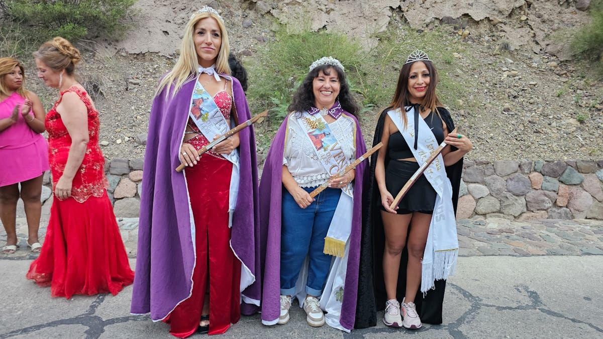 La fiesta de los Cerros se llamó Vendimia de cóndores y golondrinas, y fue dirigida por Victoria Herrera.