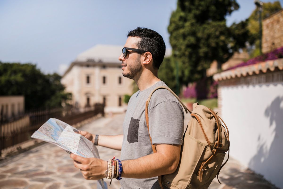 Planificar las vacaciones puede ser un momento emocionante. Imagen: Freepik.