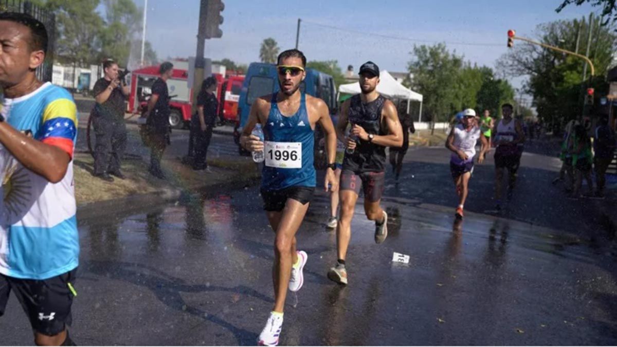 Calor agobiante: dos hombres murieron tras participar en competencias deportivas