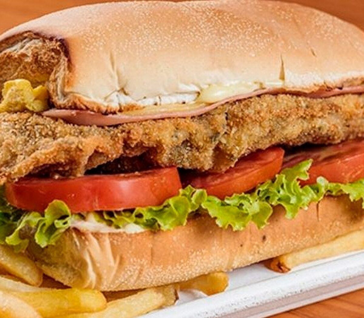 ¿Cuánto pagó? Pagó una fortuna por un sánguche de milanesa en Punta del Este.