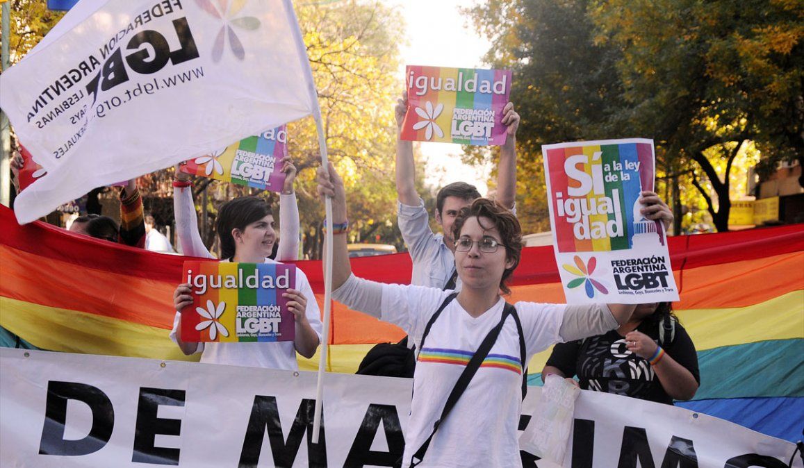 El Vaticano no aprobará uniones homosexuales