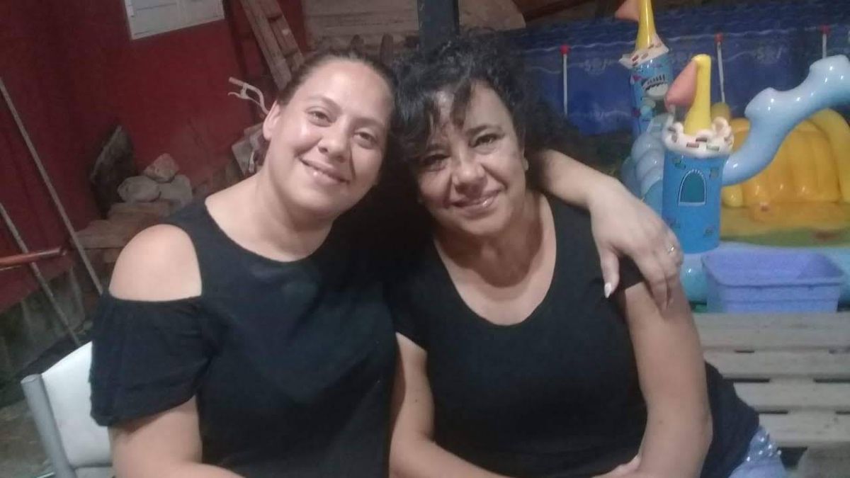 Natalia Mazzei es mamá de Alexis, que recibió el corazón del hijo de Miriam Vega, mendocina, tras un accidente en 2012. En 2015 se conocieron y se hicieron inseparables. Natalia Mazzei es mamá de Alexis, que recibió el corazón del hijo de Miriam Vega, mendocina, tras un accidente en 2012. En 2015 se conocieron y se hicieron inseparables.