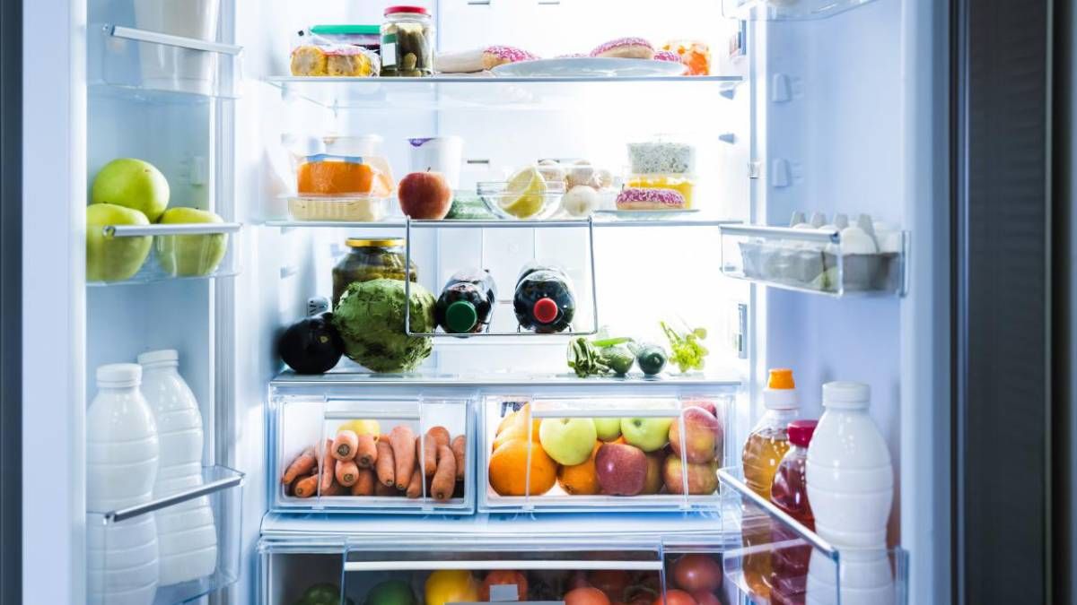 Si deseas potenciar la abundancia y la prosperidad desde la cocina del hogar, descubre cómo ordenar la heladera según el Feng Shui. Si deseas potenciar la abundancia y la prosperidad desde la cocina del hogar, descubre cómo ordenar la heladera según el Feng Shui.