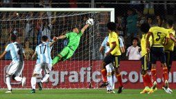 Antes del gol de tiro libre a Colombia
