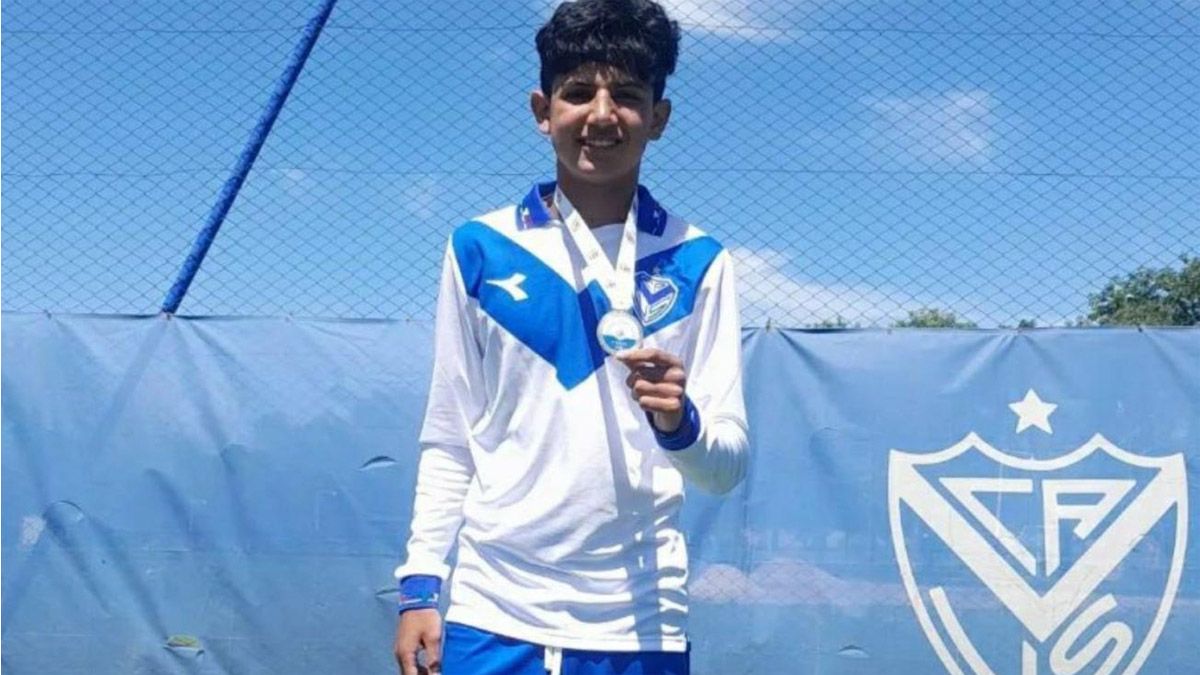 Este es el futbolista de Vélez que murió.