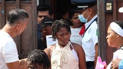 Migrantes con niños en Tapachula en México. Crédito: EFE/ Juan Manuel Blanco.