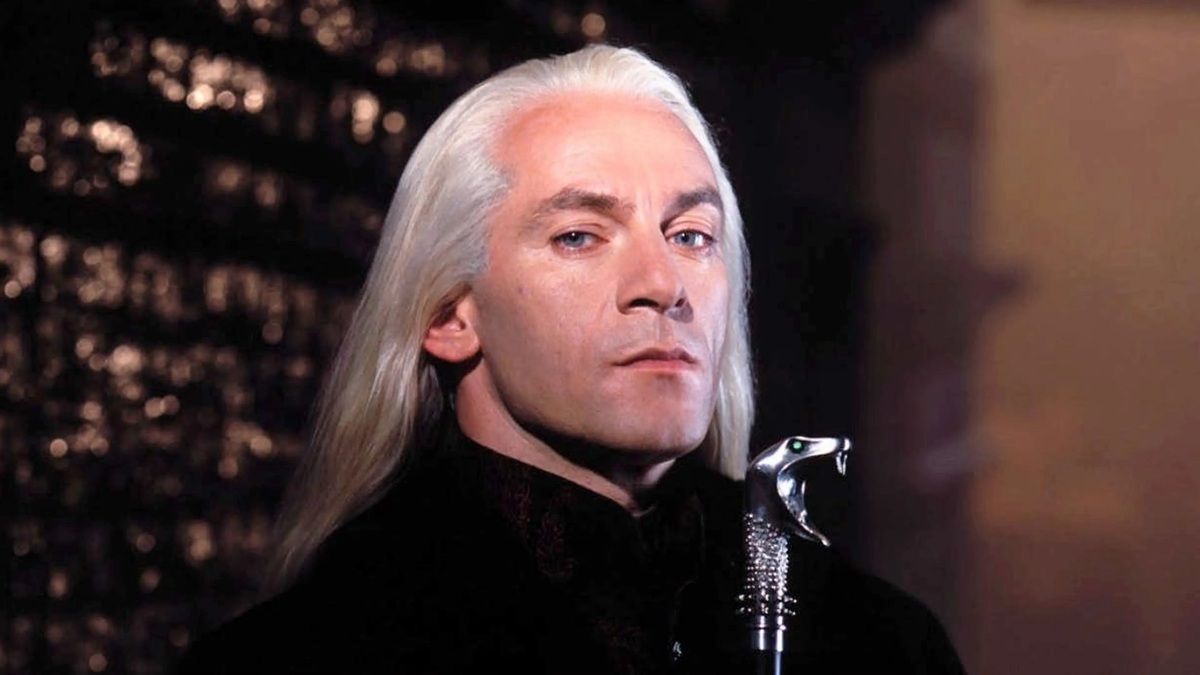 Jason Isaacs tenía una carrera sólida cuando se unió a la saga "Harry Potter". Jason Isaacs tenía una carrera sólida cuando se unió a la saga "Harry Potter".