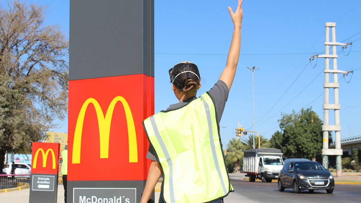 Desde cuándo YPF venderá hamburguesas de McDonald´s en sus estaciones de servicio