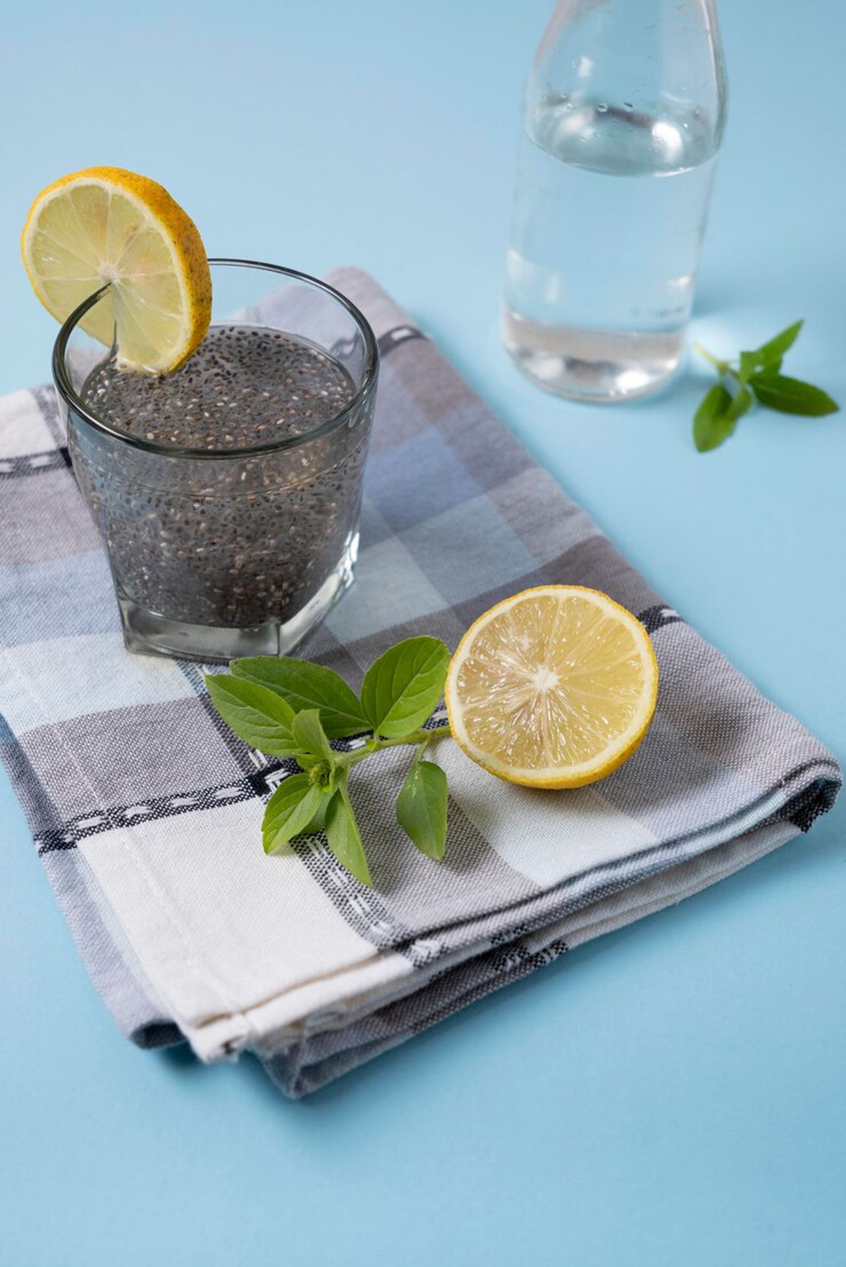 La semilla de chía es considerada un superalimento. La semilla de chía es considerada un superalimento.