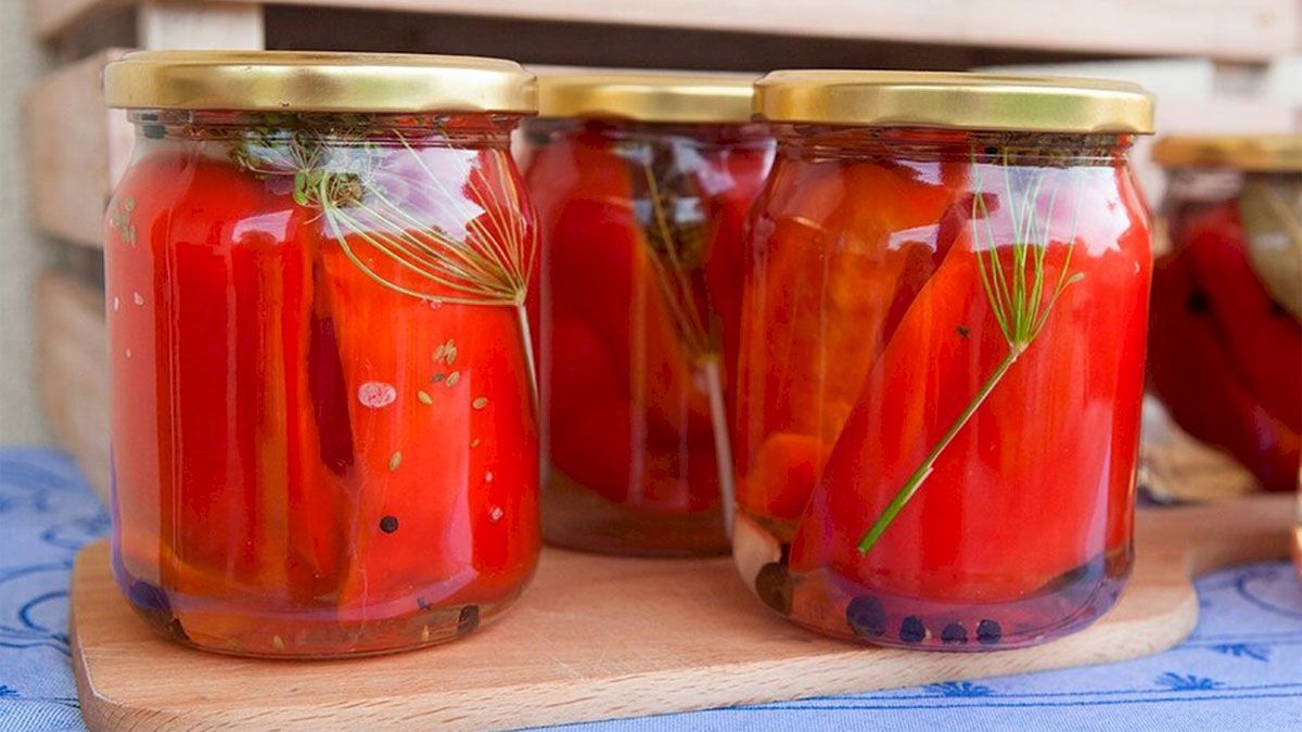 Es muy fácil de realizar la receta de pimientos en escabeche