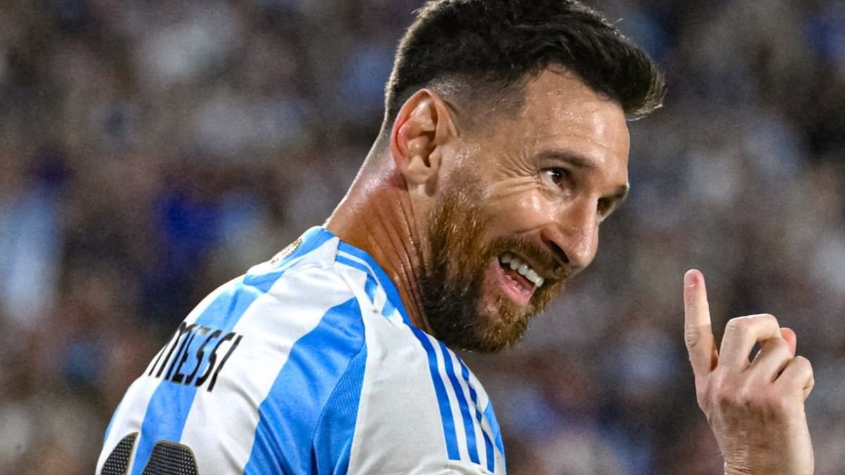 Lionel Messi marcó un hat trick en la goleada de la Selección argentina ante Bolivia. 