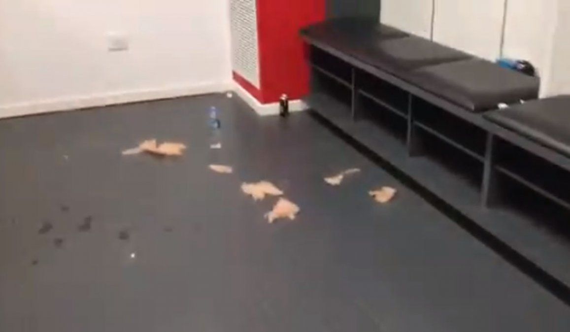 Estudiantes escrachó a San Lorenzo por el estado en el que dejó el vestuario