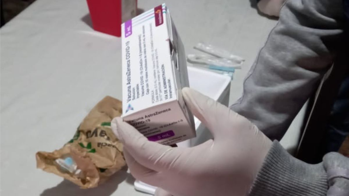 Las dosis encontradas en el vacunatorio VIP en San Rafael.