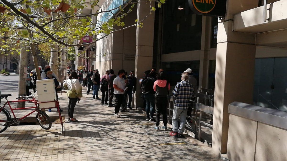 Los bancos no vendieron dólares por segundo día consecutivo