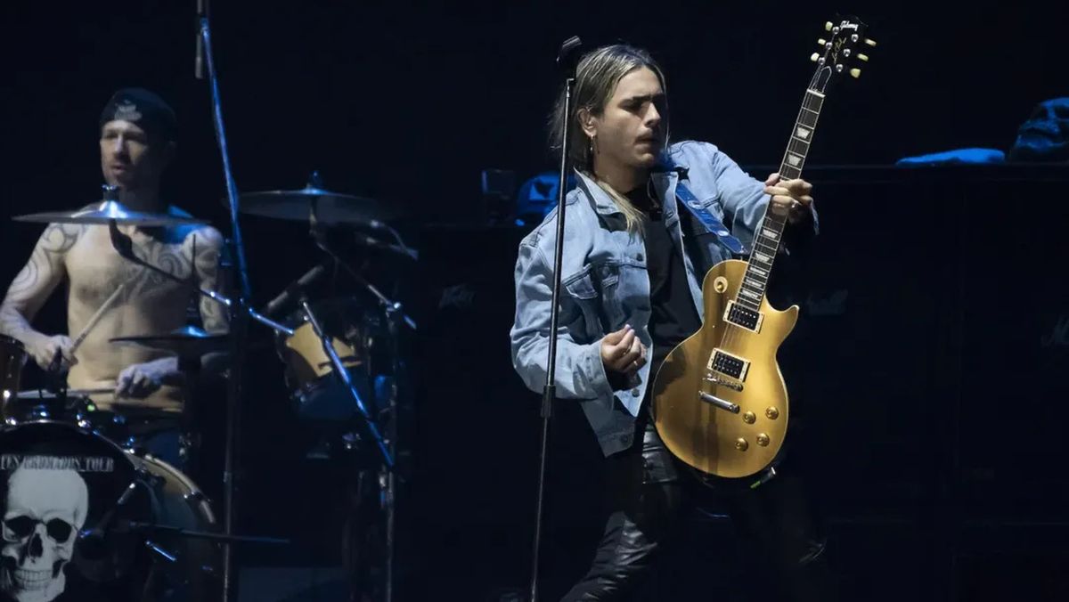 Airbag en la primera noche del Festival Rivadavia Canta al País 2025. Airbag en la primera noche del Festival Rivadavia Canta al País 2025.