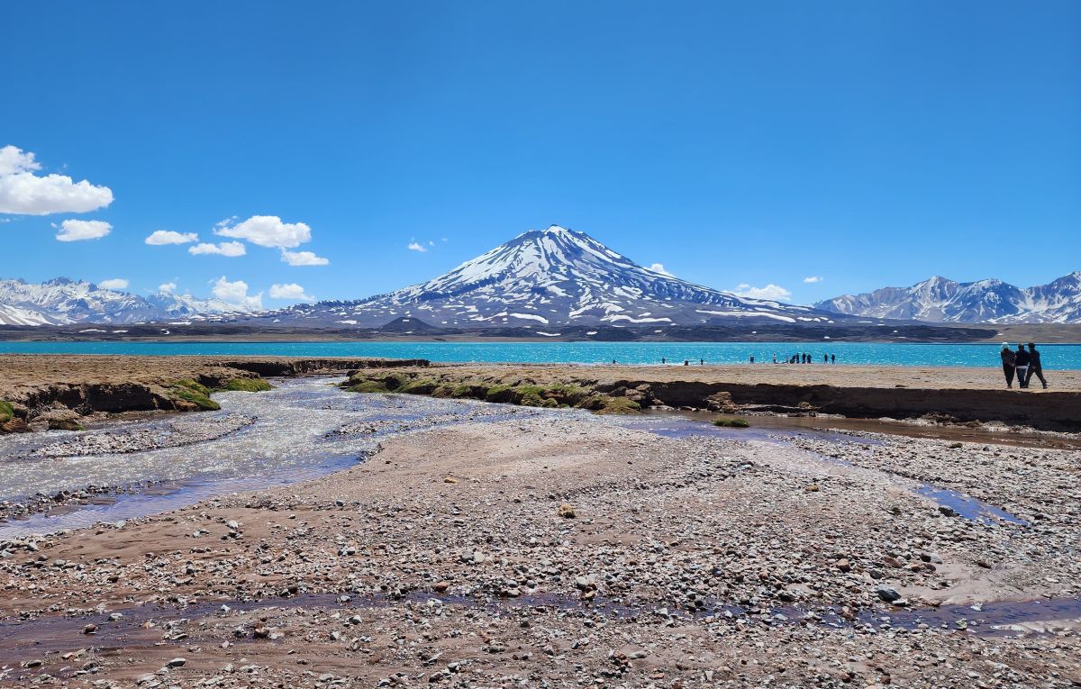 La naturaleza en su máximo esplendor en la Laguna del Diamante.