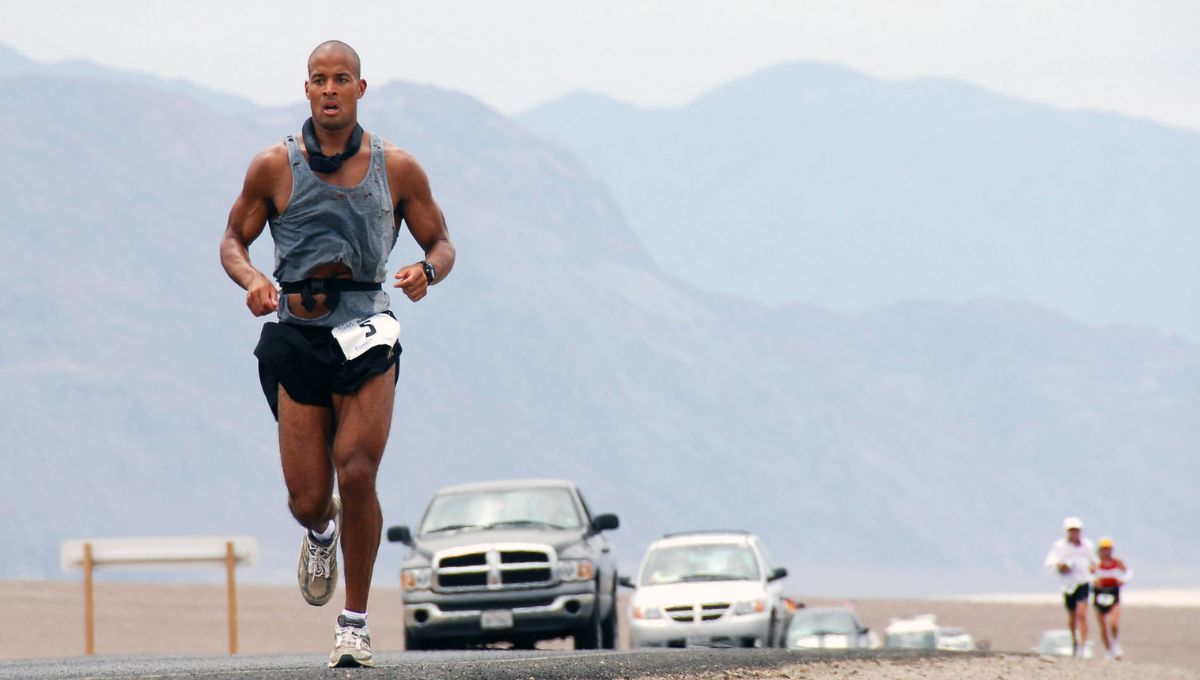 El día en que un soldado corrió con las piernas rotas y descubrió que la mente no tiene límites