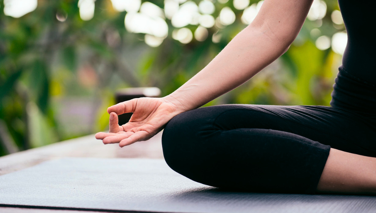 El yoga es una práctica antigua que se ha ido modernizando a través del tiempo
