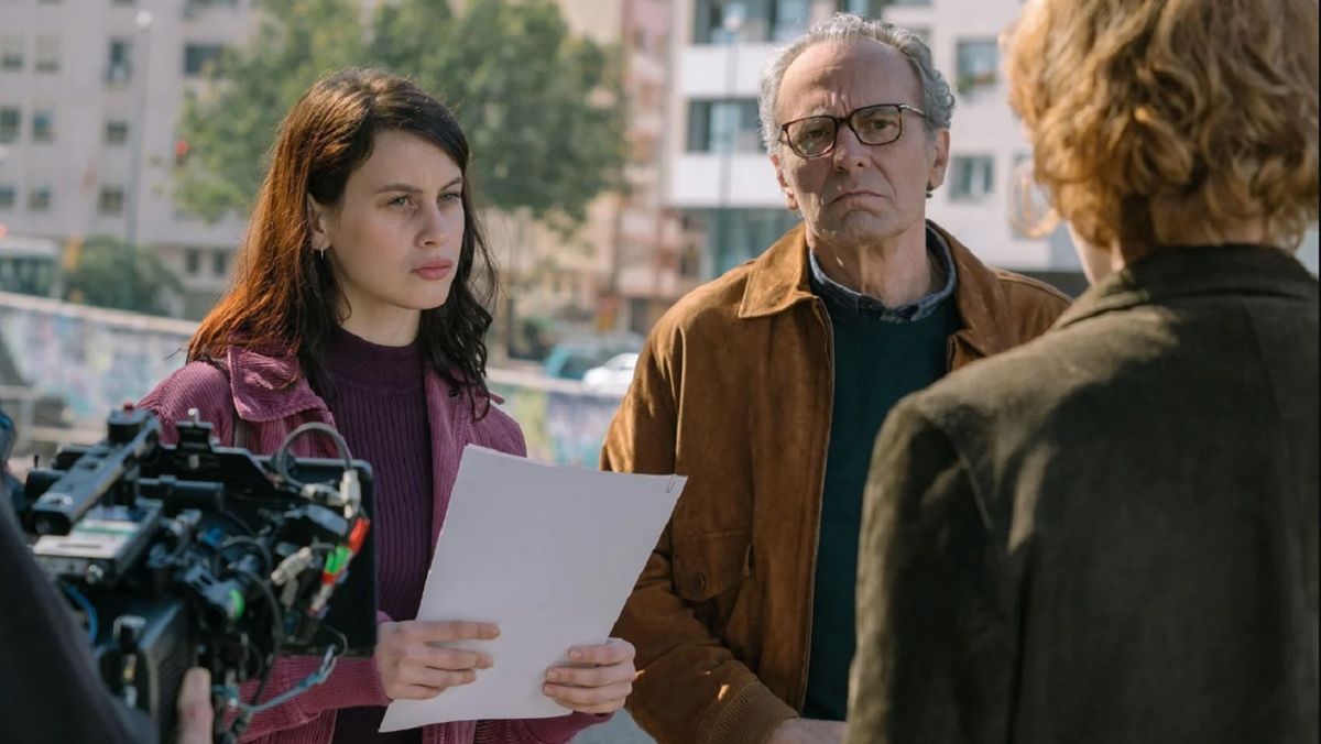 Milena Smit y José Coronado protagonizan la esperada serie policial de Netflix.