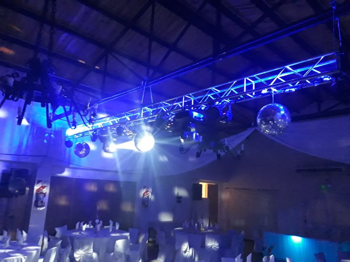 En el caso de Diego Vieyra, dueño de Luna Eventos, aseguró que si el cliente paga la fiesta al contado se le respeta el precio porque a su empresa le conviene hacer una inversión y el cliente queda satisfecho. Pero es una excepción entre las fuentes consultadas.