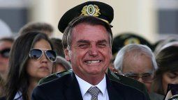 La política grotesca  prosigue su marcha