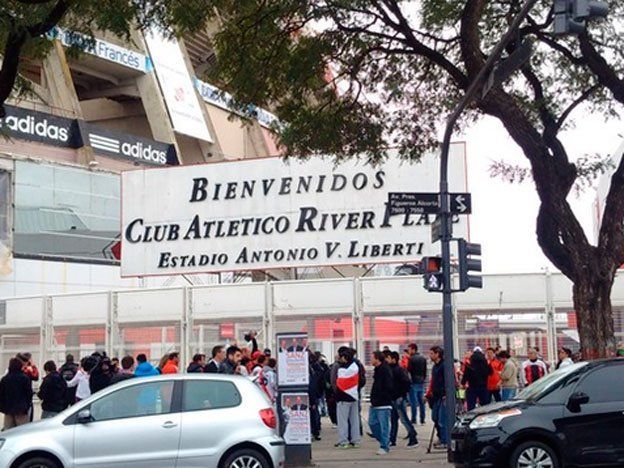 River Echó Al Encargado Del Control De Los Ingresos Al Monumental