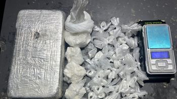 Atraparon a un menor con más de un kilo de cocaína oculto en un bolso en Guaymallén