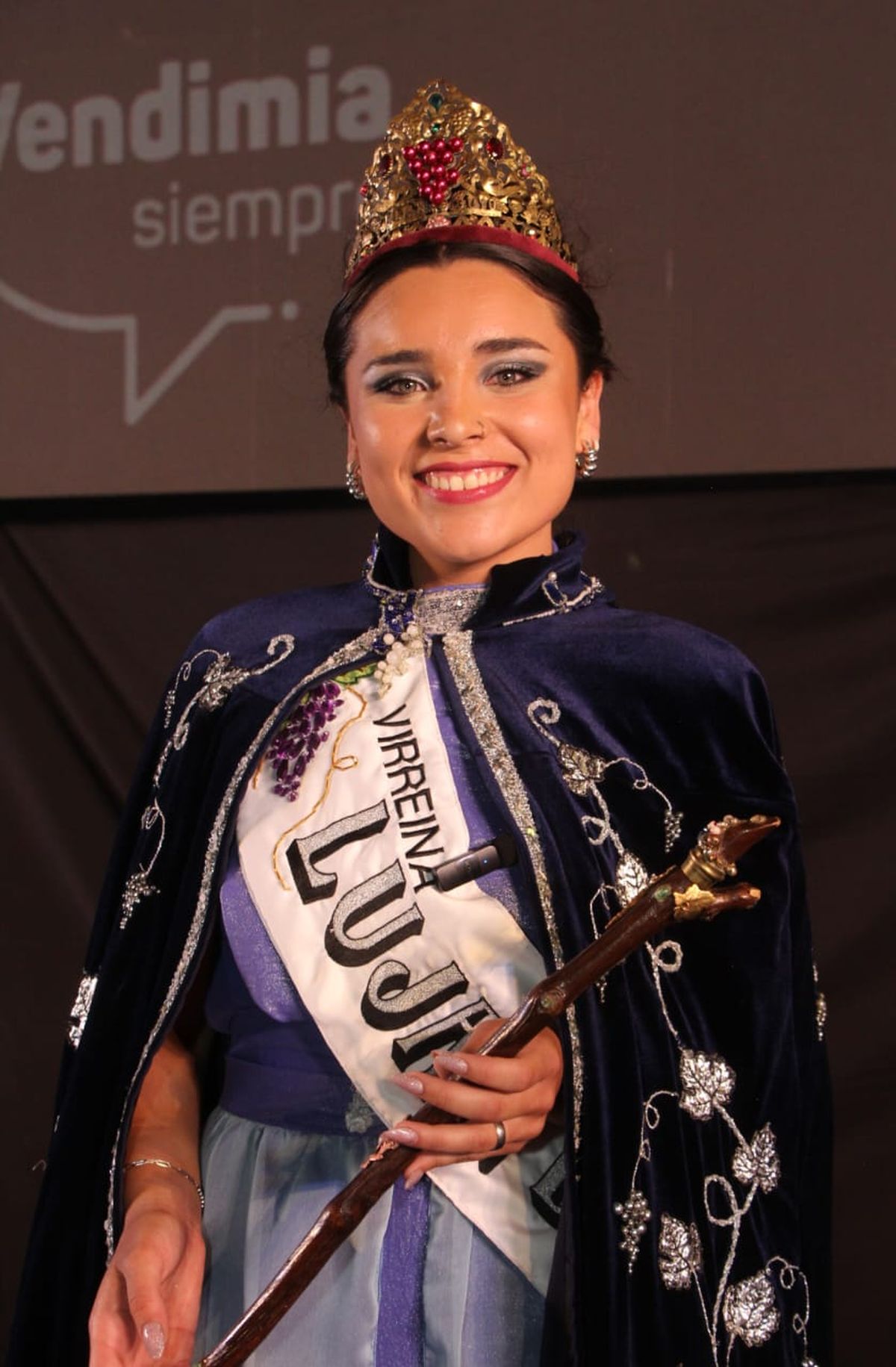 Sofía Baggio tiene 22 años y representó a Agrelo. Fue electa Virreina de la Vendimia 2025 de Luján de Cuyo. Sofía Baggio tiene 22 años y representó a Agrelo. Fue electa Virreina de la Vendimia 2025 de Luján de Cuyo.