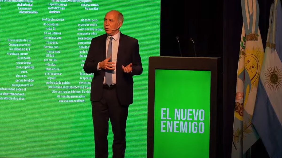 Lorenzetti presentó su libro