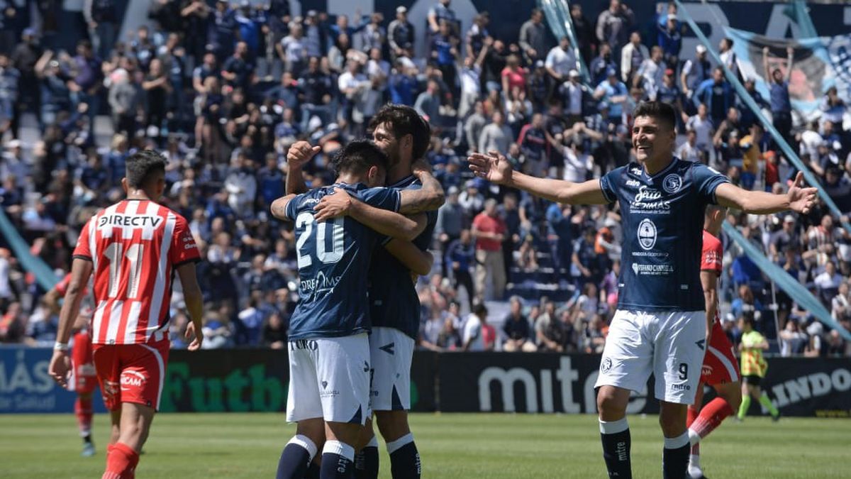 Independiente Rivadavia se ilusiona con el ascenso