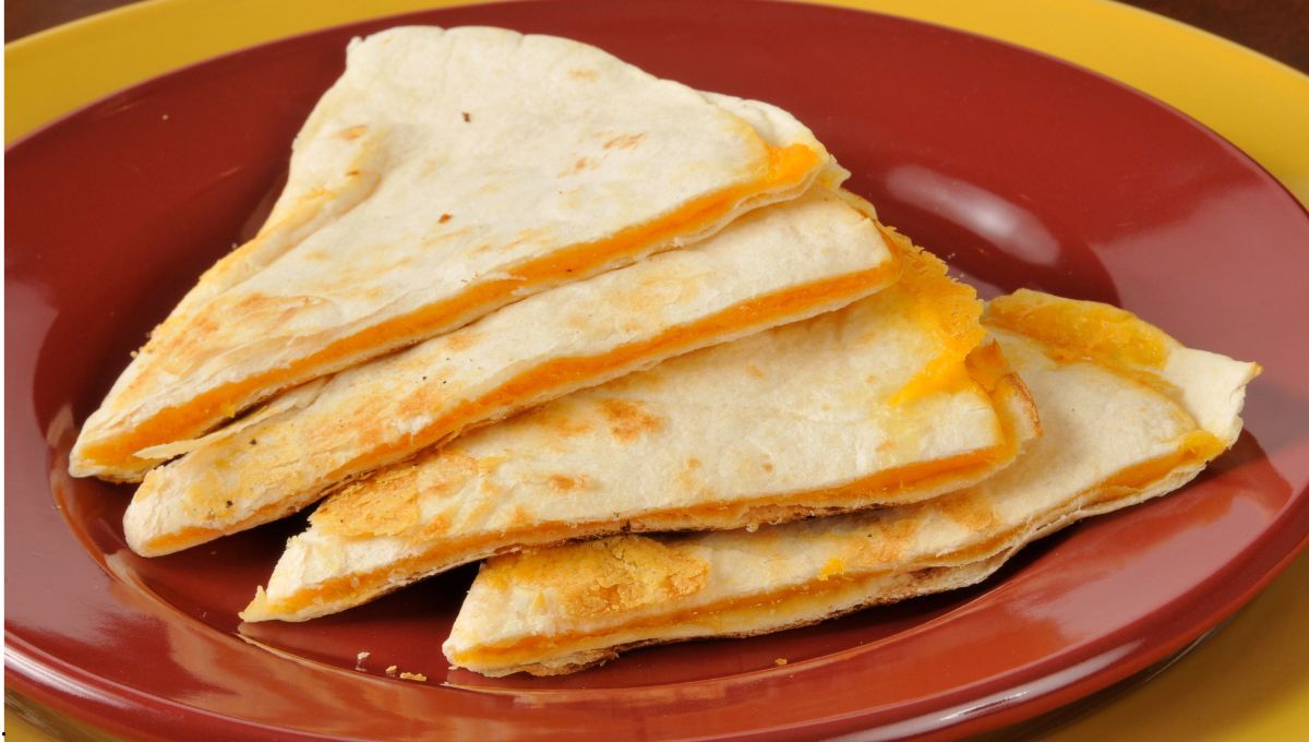 Cómo armar quesadillas sabrosas, la receta del plato típico de México que se logra en pocos pasos. Cómo armar quesadillas sabrosas, la receta del plato típico de México que se logra en pocos pasos.