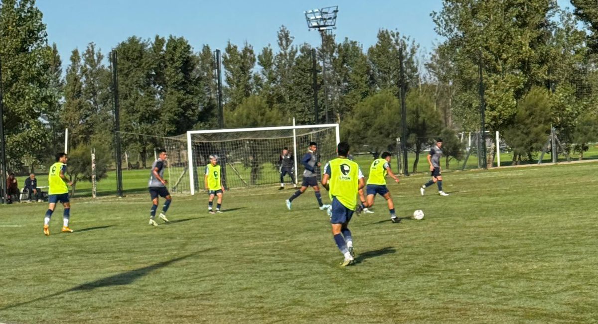 Independiente Rivadavia y Talleres se midieron en sendos amistosos en Córdoba. Independiente Rivadavia y Talleres se midieron en sendos amistosos en Córdoba.