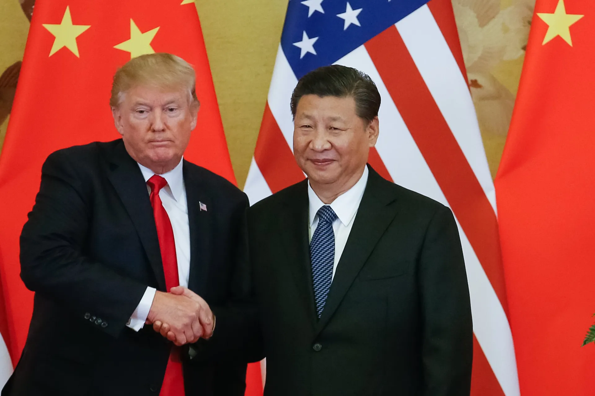 En 2017, el entonces presidente estadounidense, Donald Trump, y el presidente chino, Xi Jinping, durante una rueda de prensa en el Gran Palacio del Pueblo, en Pekín en China. Crédito: EFE/Roman Pilipey. En 2017, el entonces presidente estadounidense, Donald Trump, y el presidente chino, Xi Jinping, durante una rueda de prensa en el Gran Palacio del Pueblo, en Pekín en China. Crédito: EFE/Roman Pilipey.