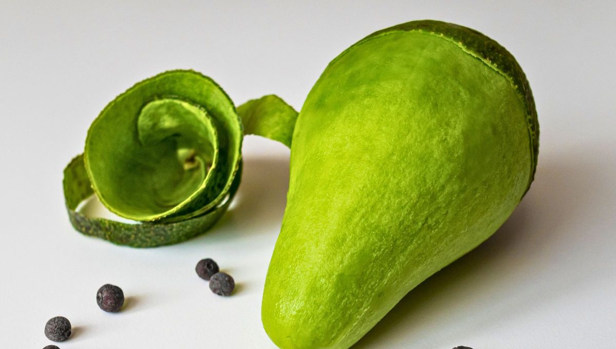 No tires la piel de la palta o aguacate, es un tesoro. Foto Canva No tires la piel de la palta o aguacate, es un tesoro. Foto Canva