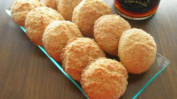 Cómo preparar Galletas de coco sin harina: la receta con 4 ingredientes y en 15 minutos Cómo preparar Galletas de coco sin harina: la receta con 4 ingredientes y en 15 minutos