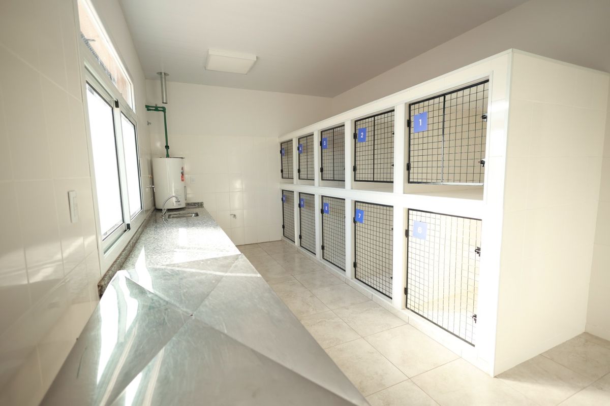 Parte de las modernas instalaciones del edificio de veterinaria en San Rafael. Parte de las modernas instalaciones del edificio de veterinaria en San Rafael.