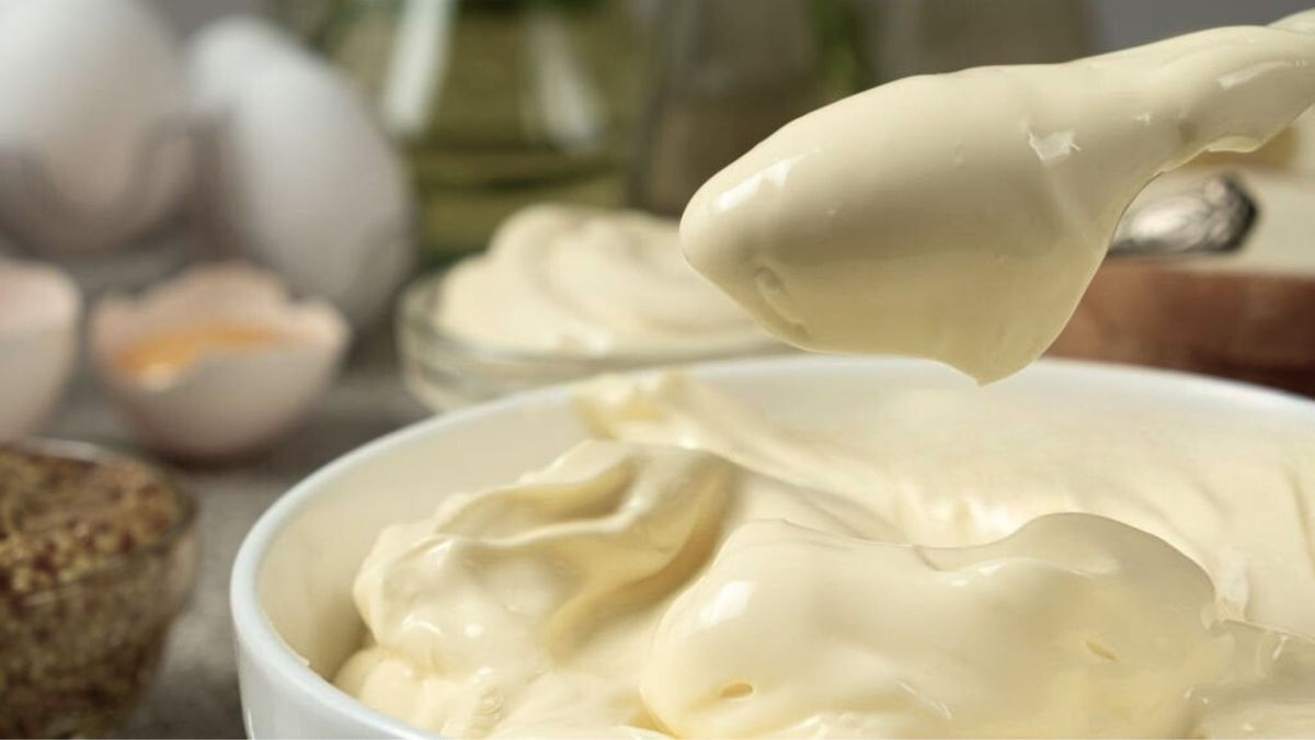 La lactonesa casera se prepara con leche y aceite. Foto: iStock.