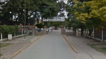 Discutió con su hermano, esperó que se durmiera, lo roció con nafta y lo prendió fuego