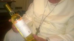 El vino Todos elaborado en Mendoza ya está en manos del Papa Francisco