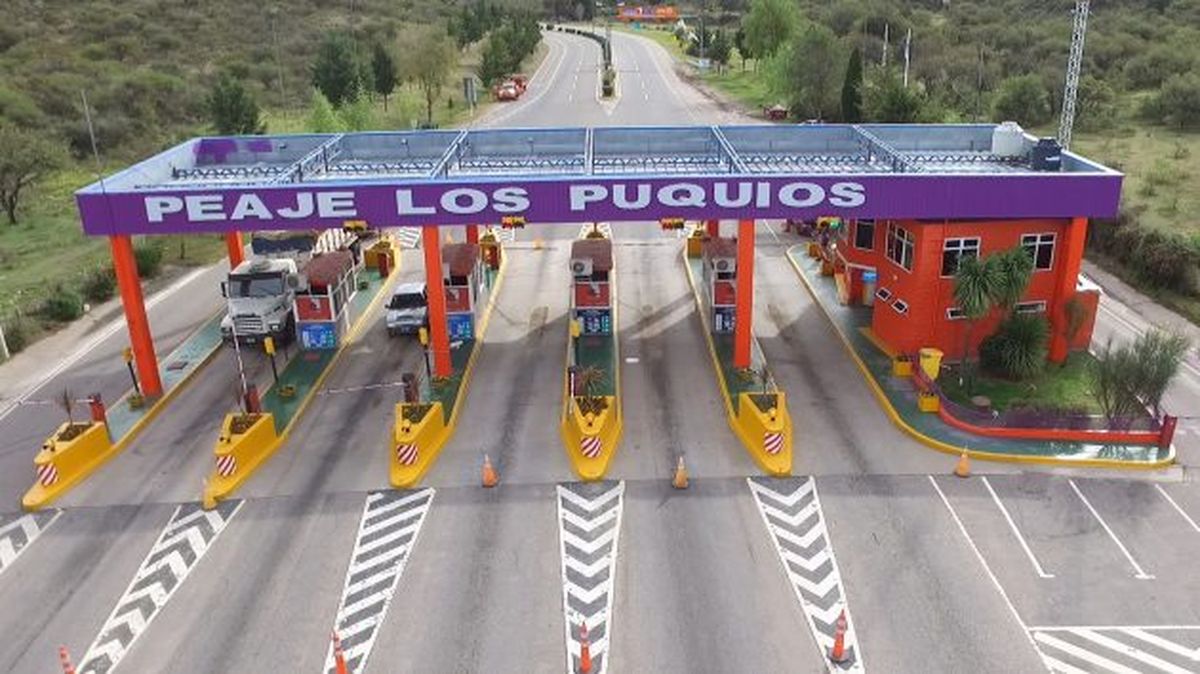 En la mayoría de los peajes de San Luis la tarifa para es de $800, con excepción de algunos puntos donde los conductores deben abonar $600. En la mayoría de los peajes de San Luis la tarifa para es de $800, con excepción de algunos puntos donde los conductores deben abonar $600.