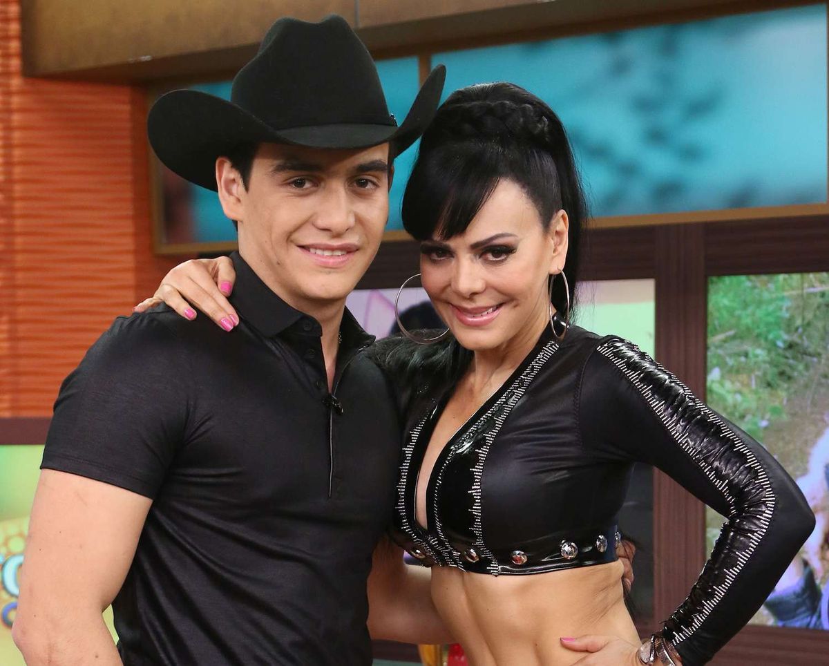 Maribel Guardia y su hijo. Maribel Guardia y su hijo.