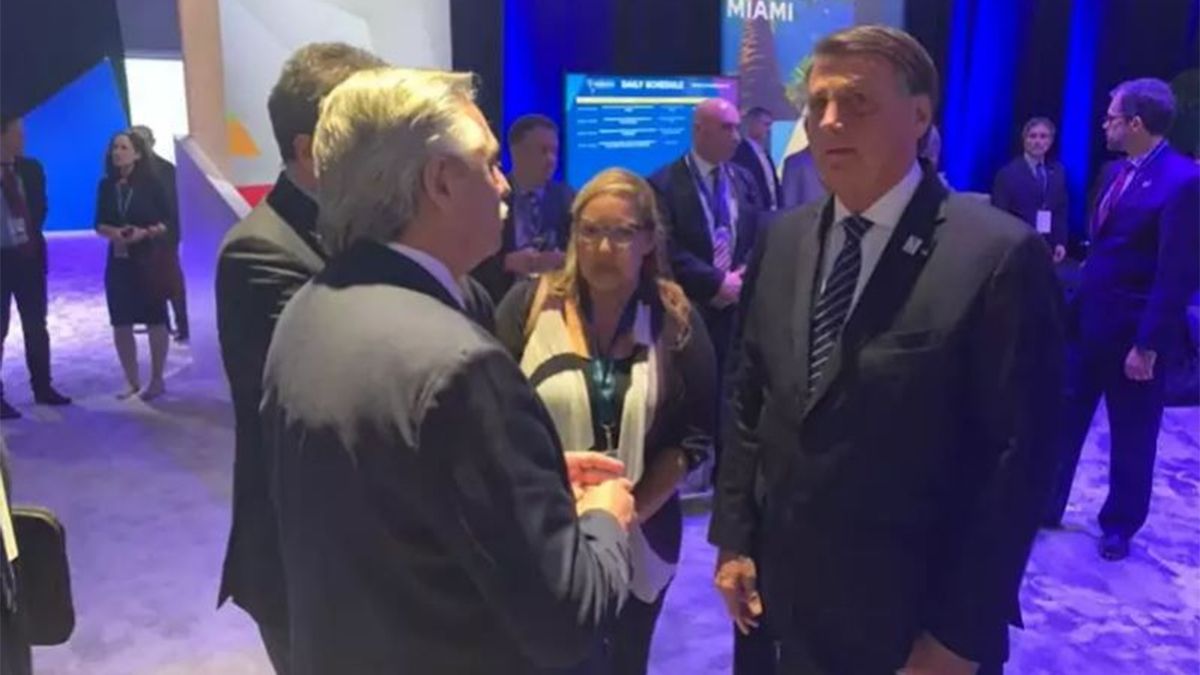 El momento de la reunión entre Alberto Fernández y Bolsonaro.