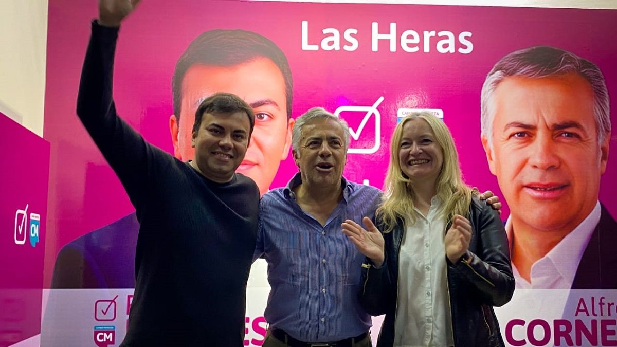 Francisco Lo Presti, junto al gobernador Alfredo Cornejo y la vice Hebe Casado.