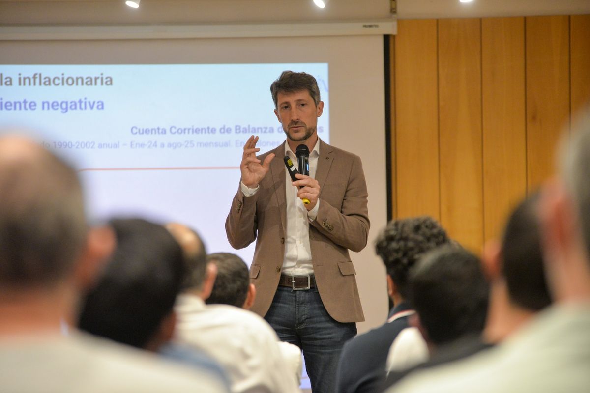 Hernán Letcher pasó por Mendoza, se reunió con empresarios y candidatos del peronismo y habló con Diario UNO sobre economías regionales. Hernán Letcher pasó por Mendoza, se reunió con empresarios y candidatos del peronismo y habló con Diario UNO sobre economías regionales.