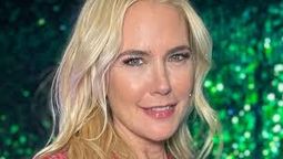 A sus 52 años, Valeria Mazza estrena diseño en clave print floral, shiny y escotazo XL en la gala de Gente