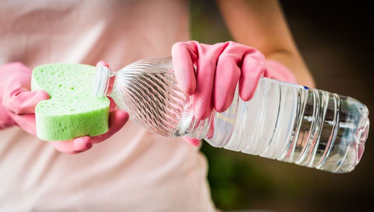 Lee bien las etiquetas antes de utilizar vinagre para limpiar o vinagre para cocinar.&nbsp;